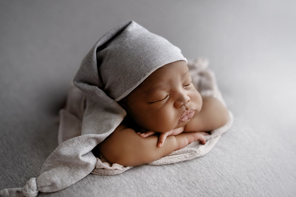 Newborn photographer near me in Enfield North London